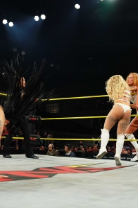 TNAiMPACT2516_MaggieLee_HeatherByElegance_w-_IceMan_vs_GigiDolin_TatumPaxley-WM-25.jpg