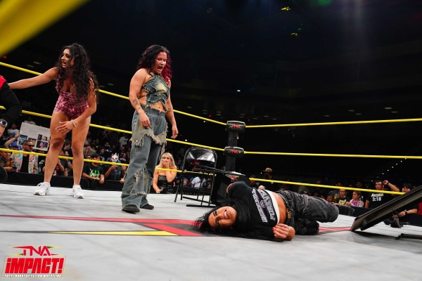TNAiMPACT2521_Debate_RobertStone_w-_VictoriaCrawford_vs_SantinoMarella_w-_AriannaGrace_TessaBlanchard_MashaSlamovich-WM-32.jpg