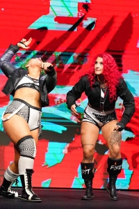 TNAiMPACT2521_Spitfire_vs_Mazzarati_Vipress_Ash_Heather_ByElegence-WM-1.jpg
