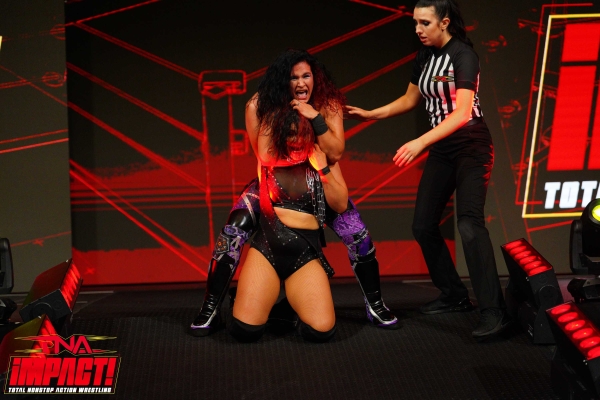 Click to view full size image
==============
TNAiMPACT2527_KillerKelly_vs_MashaSlamovich_FatalInfluence_XiaBrookside_LeiYingLee-WM-26.jpg TNAiMPACT2527_KillerKelly_vs_MashaSlamovich_FatalInfluence_XiaBrookside_LeiYingLee-WM-26.jpg