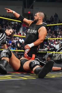 TNAGenesis2025_TheSystem_w-_AlishaEdwards_vs_EricYoung_SteveMaclin-WM-17.jpg