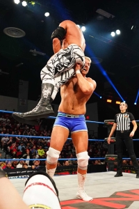 TNAUnbreakable2025_FrankieKazarian_TessaBlanchard_vs_MashaSlamovich_JoeHendry-WM-54.jpg