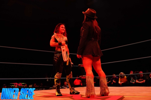 TNAUnderSiege2025_VictoriaCrawford_w-_RobertStone_vs_MashaSlamovich-WM-30.jpg