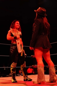 TNAUnderSiege2025_VictoriaCrawford_w-_RobertStone_vs_MashaSlamovich-WM-30.jpg
