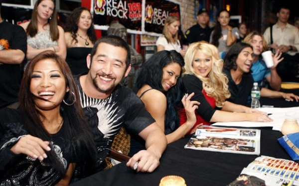 Click to view full size image
==============
6743086.jpg 6743086.jpg