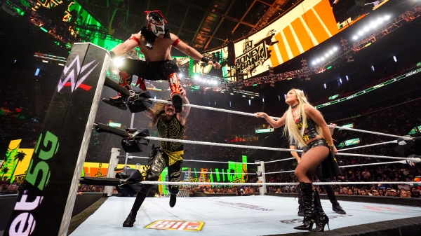 Click to view full size image
==============
055_MITB_06072025HM_38540--604a66292509a30490753cf25fb26458.jpg 055_MITB_06072025HM_38540--604a66292509a30490753cf25fb26458.jpg