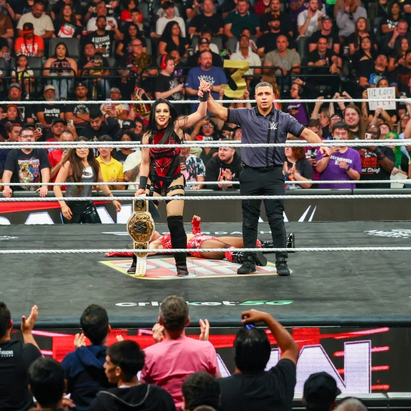 Click to view full size image
==============
055_RAW_10202025MA_18347.jpg 055_RAW_10202025MA_18347.jpg