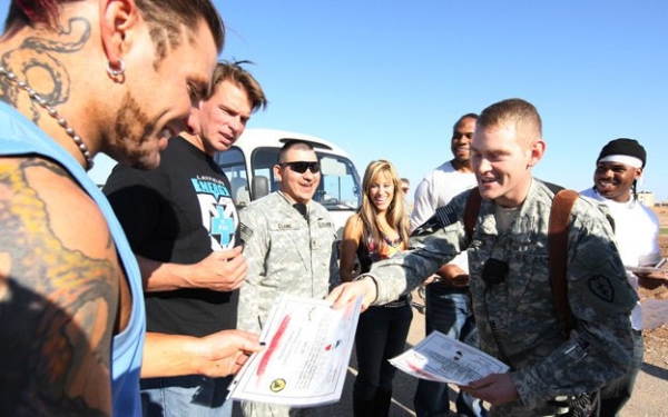 Click to view full size image
==============
8832798.jpg 8832798.jpg