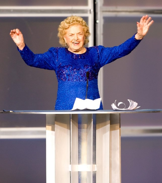 Click to view full size image
==============
HOF_03292008jg_0936b--071b87014df46a5e3d746eeba3fe06a6.jpg HOF_03292008jg_0936b--071b87014df46a5e3d746eeba3fe06a6.jpg