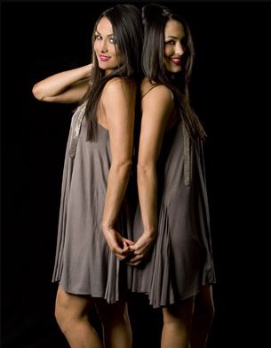 NewYearsDivas08b.jpg NewYearsDivas08b.jpg